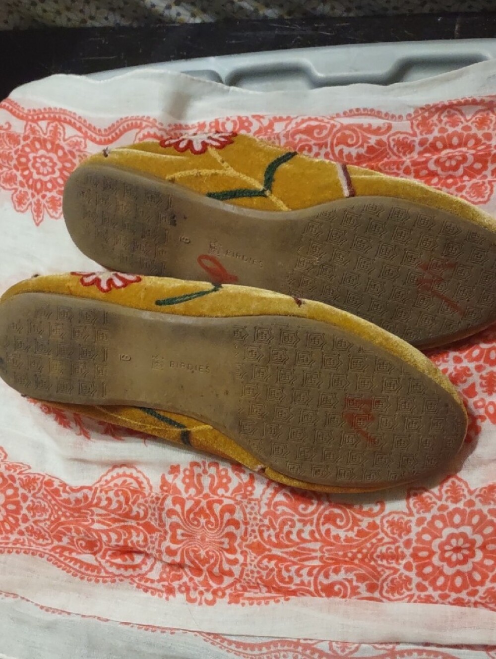 Birdies shoes Unbranded Women’s Mustard Velvet Embroidered Loafers Size 9 - Picture 4 of 10